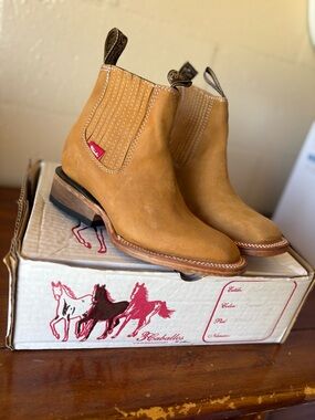 Women's Ankle Chelsea Boot in Tan Nubuck